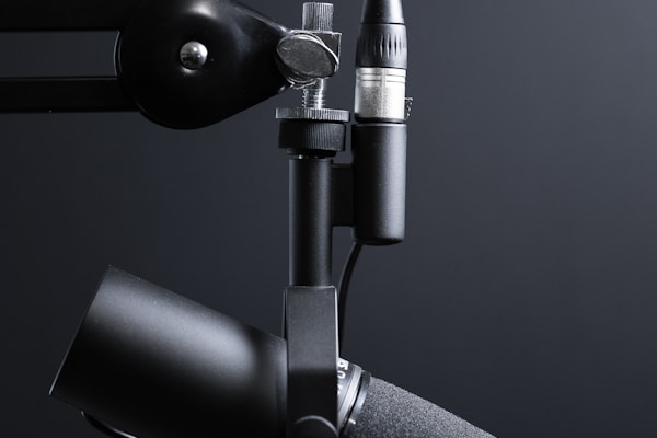 Podcast studie med mikrofon